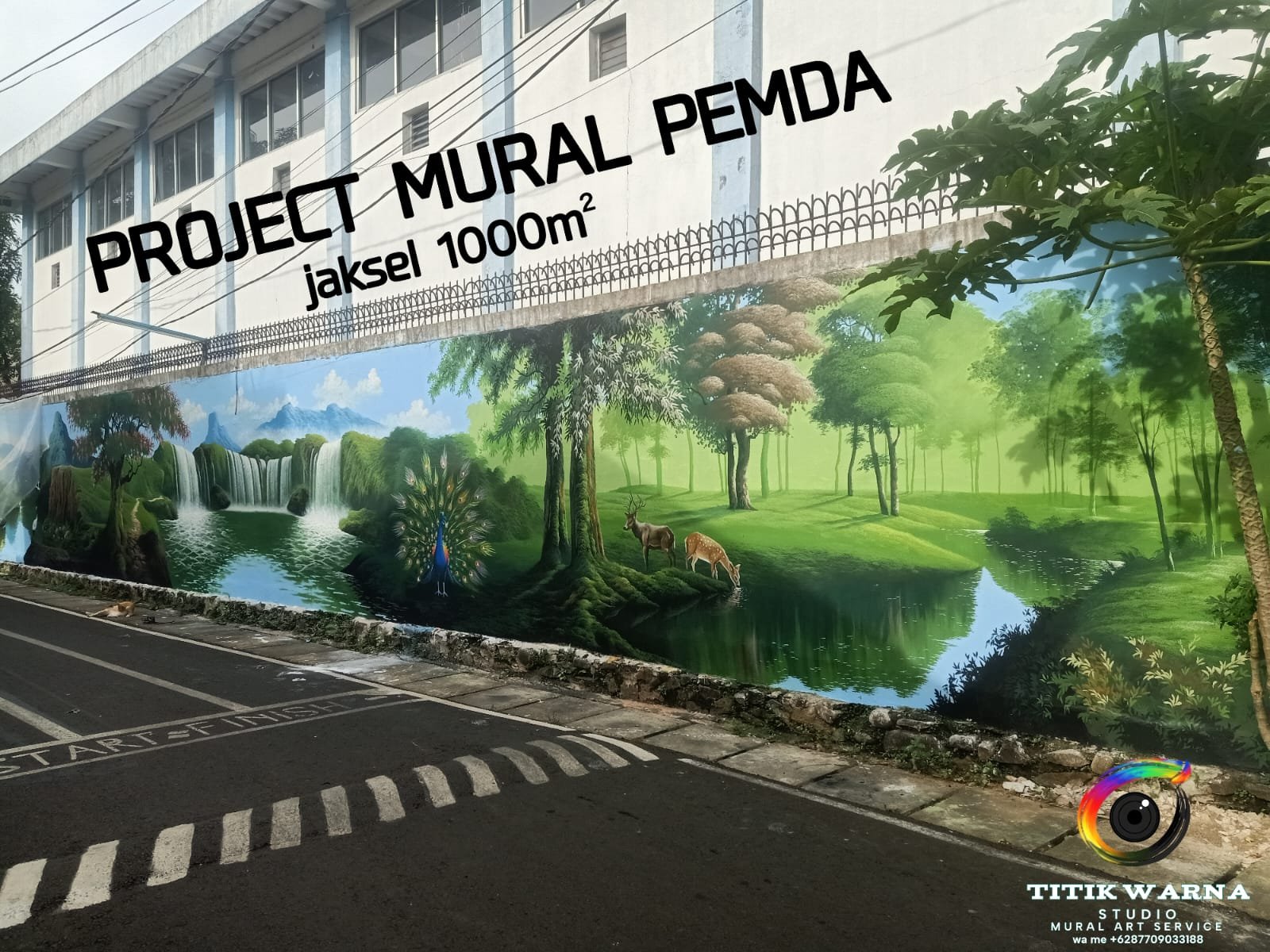 Titik Warna Mural Background